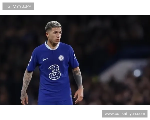 切尔西左路连续推进，恩昆库抽射将比分扩大